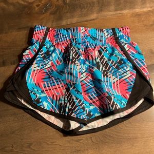 Girls athletic runner style shorts